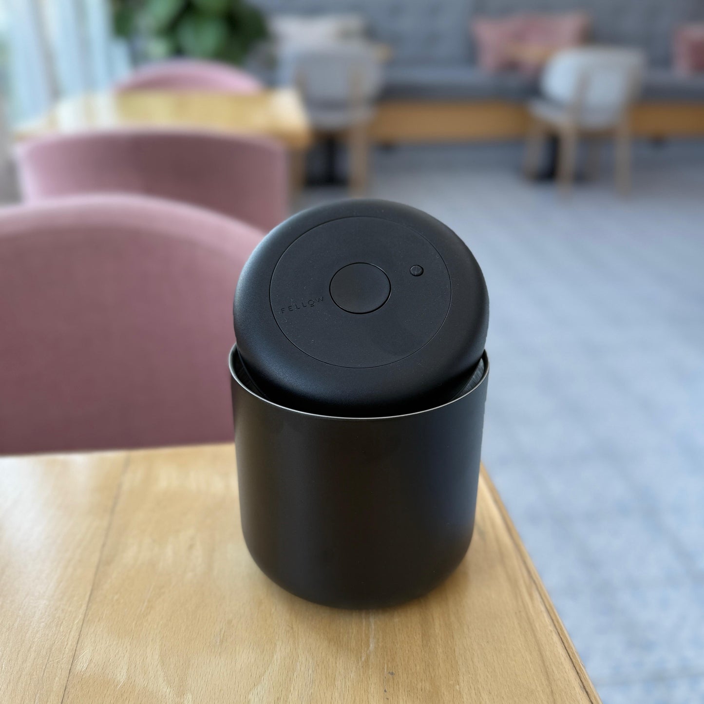 Fellow Vacuum Canister 0.7 liters || علبة فيلو 0.7 لتر